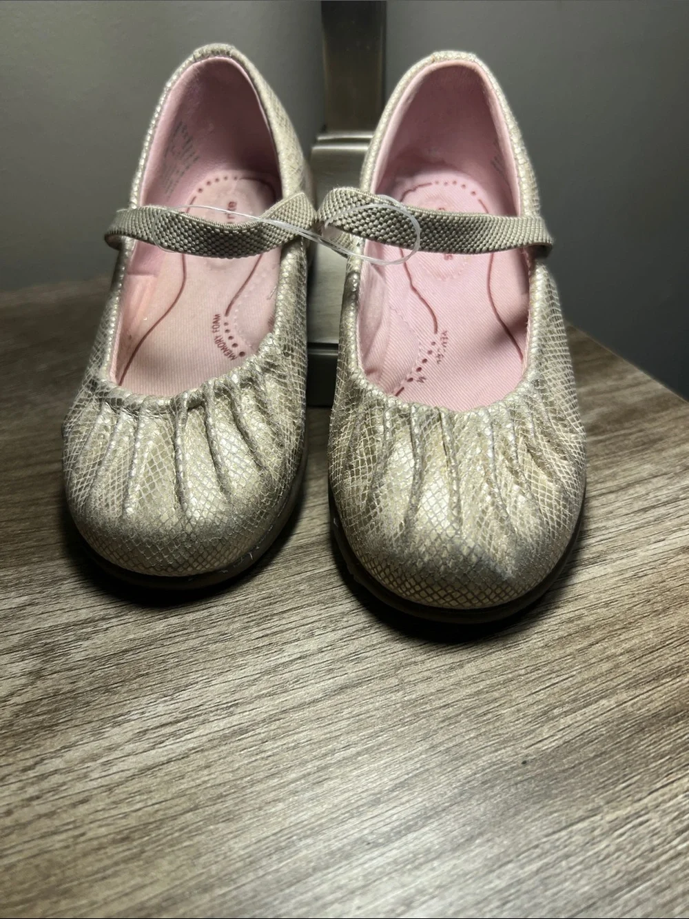 Stride Rite Girls Silver Mary Jane Dress Shoes—stock (07)